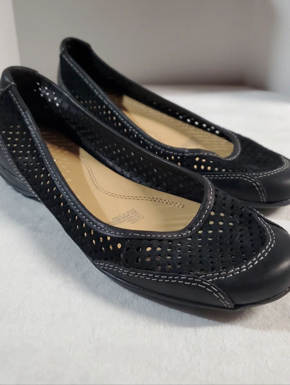 Naturalizer Black Perforated Leather Ballet Flats - Picture 1 of 7